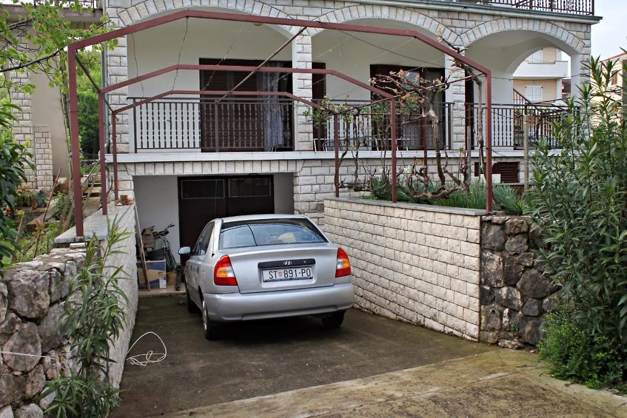 Apartment Malinska 5284A Croatia