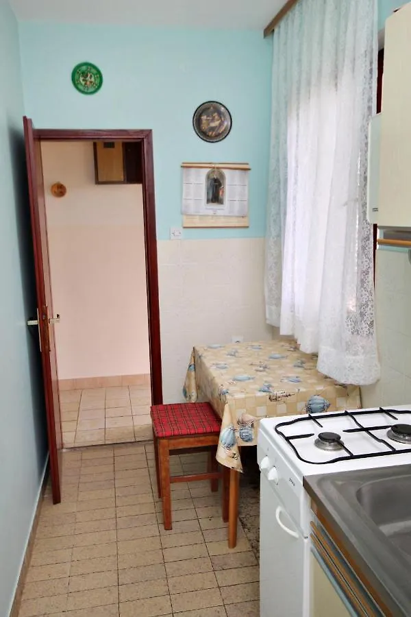 Apartment Malinska 5284A 0*,  Croatia
