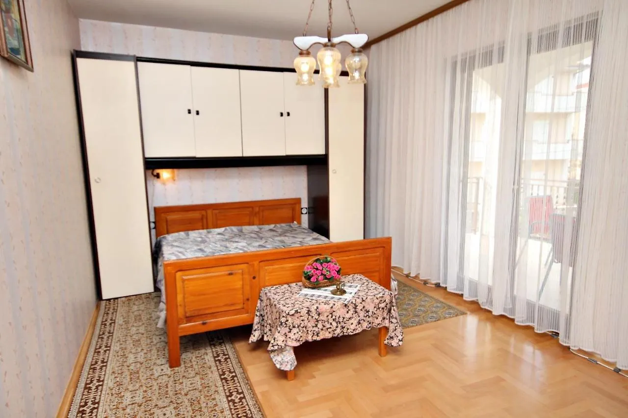 Apartment Malinska 5284A